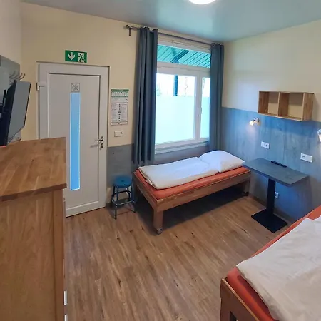 Monteurunterkunft - Hotel-pension Schlafpunkt In
