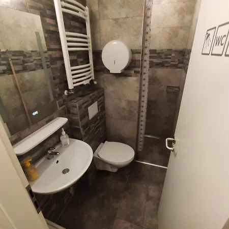 דירה Monteurunterkunft - Hotel-pension Schlafpunkt In זולינגן