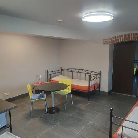 Monteurunterkunft - Hotel-pension Schlafpunkt In דירה זולינגן