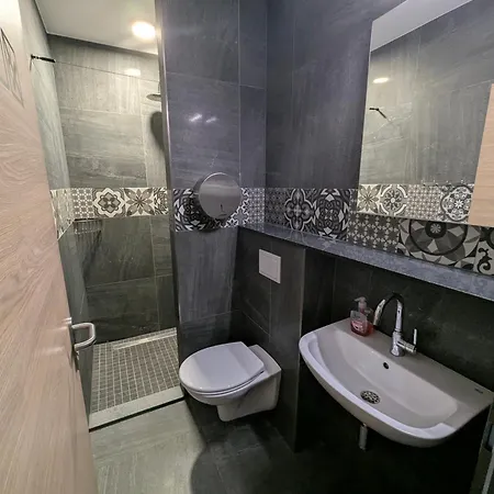 Monteurunterkunft - Hotel-pension Schlafpunkt In شقة *