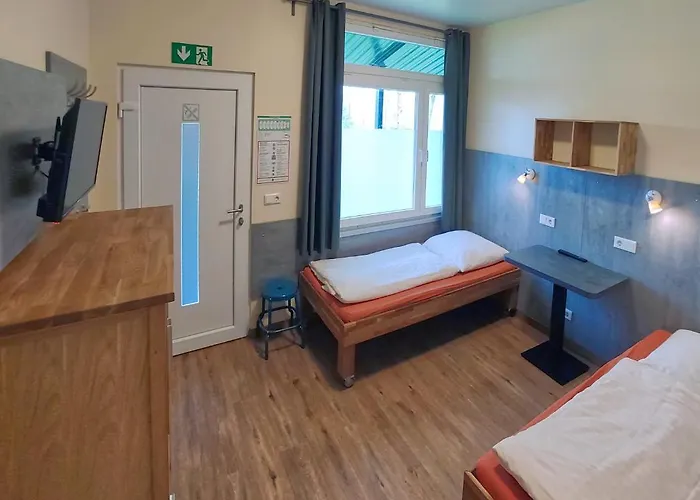 Monteurunterkunft - Hotel-pension Schlafpunkt In