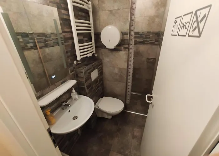 Lejlighed Monteurunterkunft - Hotel-pension Schlafpunkt In Solingen