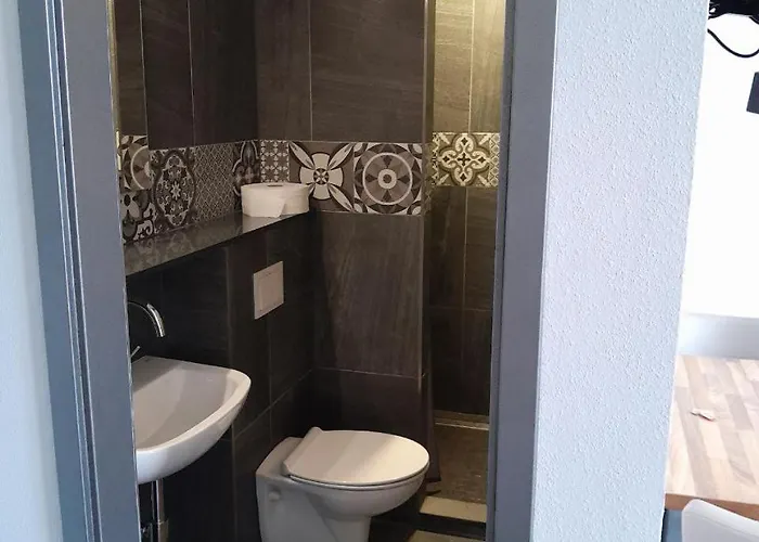 아파트 Monteurunterkunft - Hotel-pension Schlafpunkt In