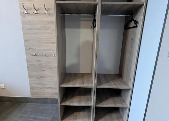 Lejlighed Monteurunterkunft - Hotel-pension Schlafpunkt In Solingen