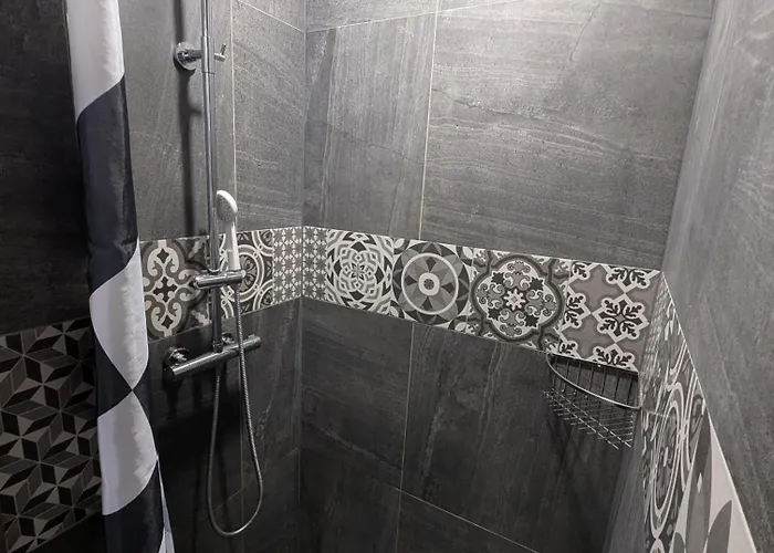 Monteurunterkunft - Hotel-pension Schlafpunkt In Lejlighed